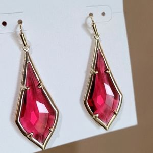 NWT KENDRA SCOTT DROP EARRINGS RED BERRY GLASS